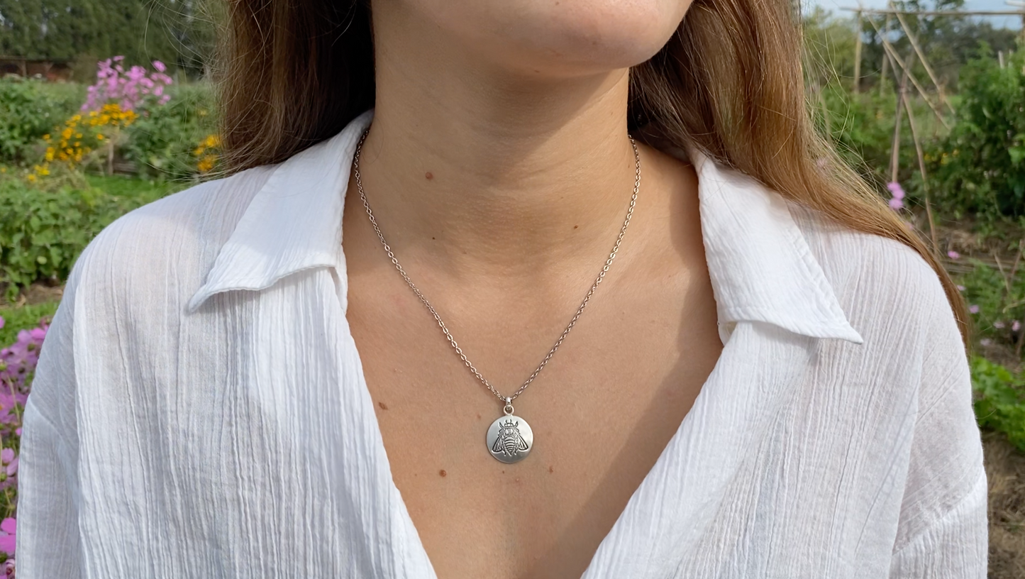 Permaterra Silver Bee Engraved Medallion Necklace